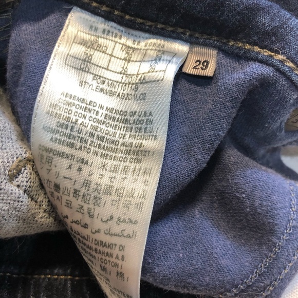 GUESS Women’s size 29
Low-Rise Power Skinny Jeans - Picture 9 of 13